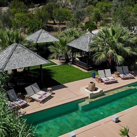 The Giri Residence Sant Joan De Labritja Bagian luar foto